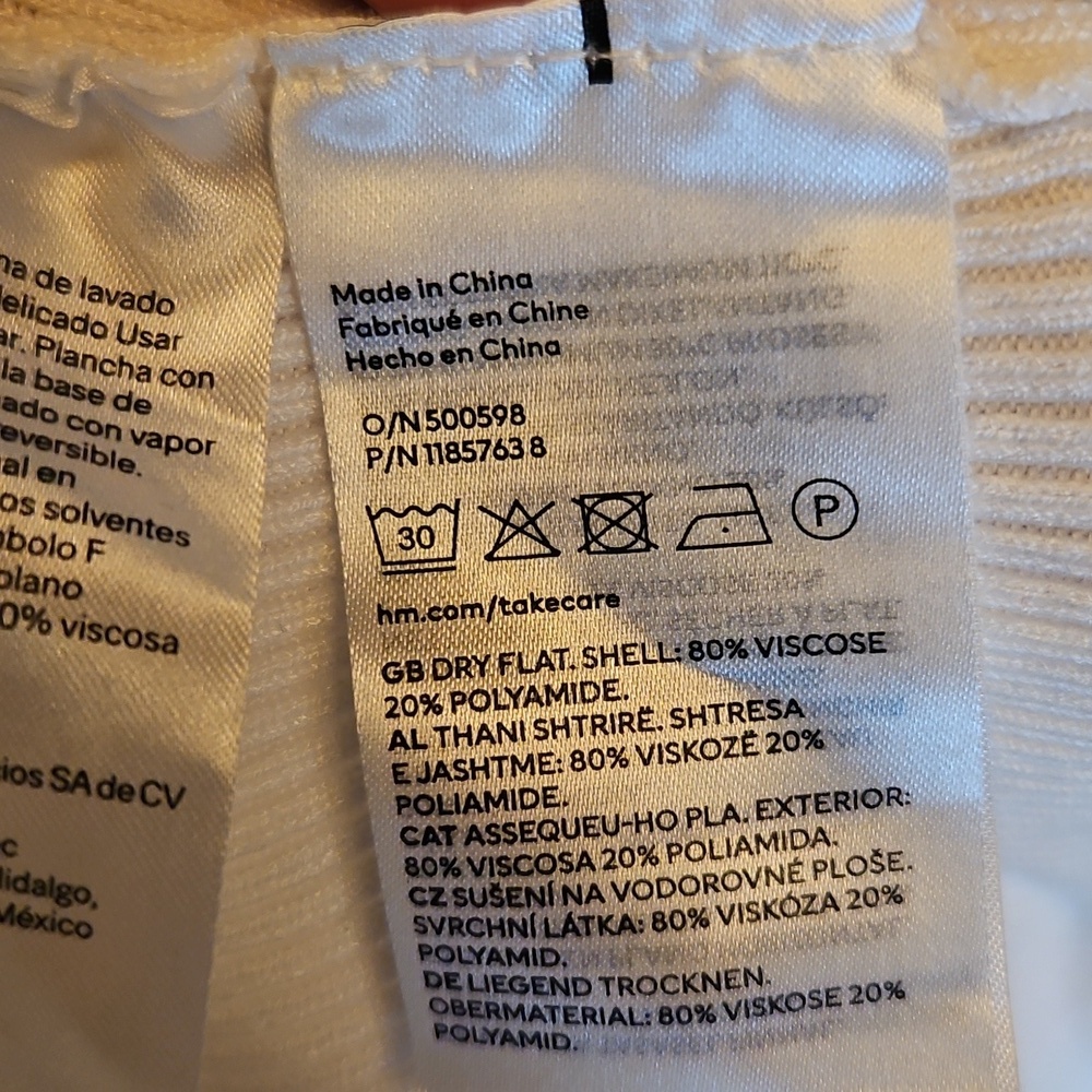 H&M Divided Cream Ribbed Top - Picture 5 of 5